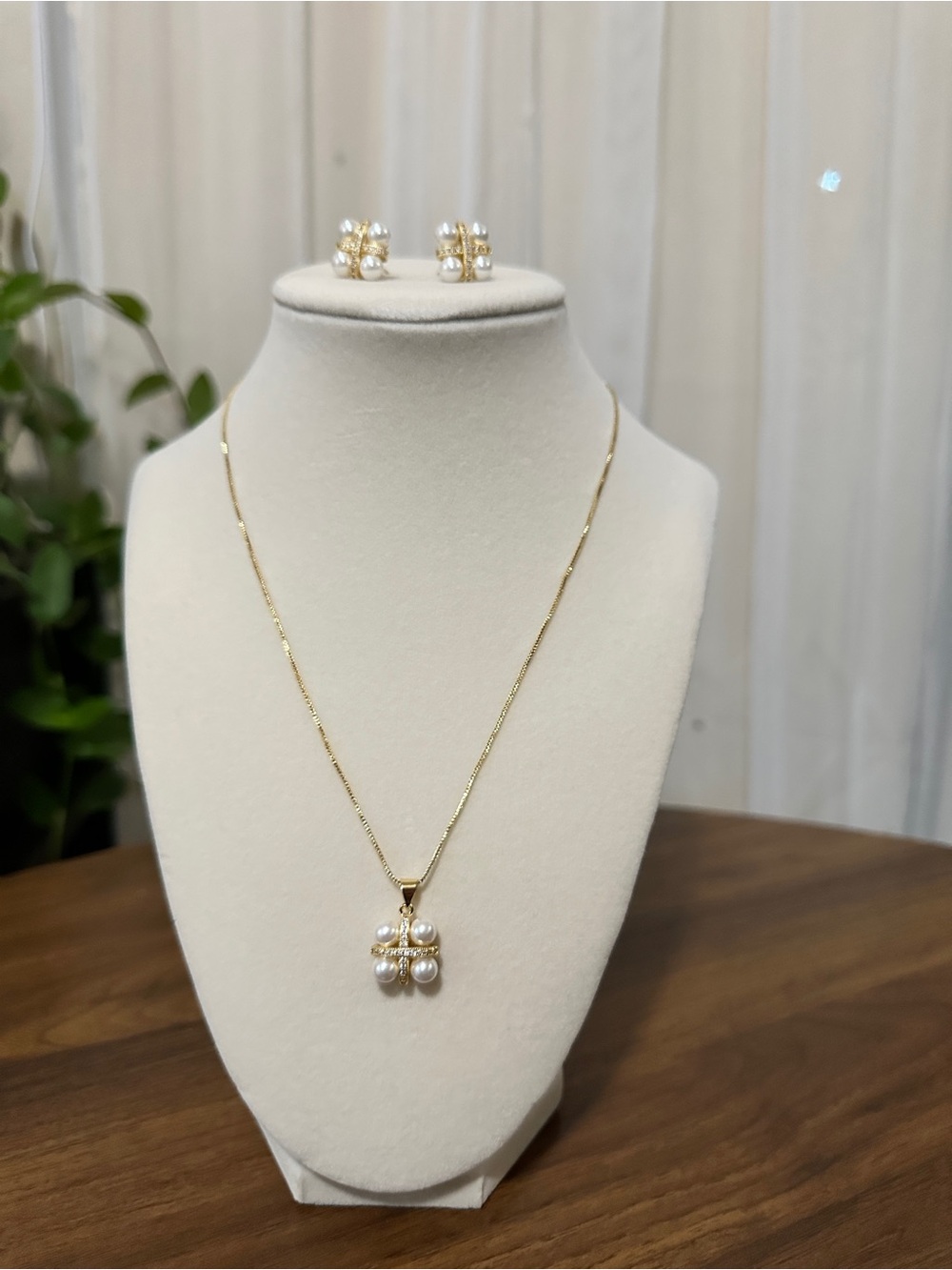 Gold Pearl Cluster Necklace and Earrings Set